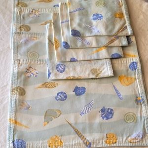 4 matching placemats 4 matching napkins